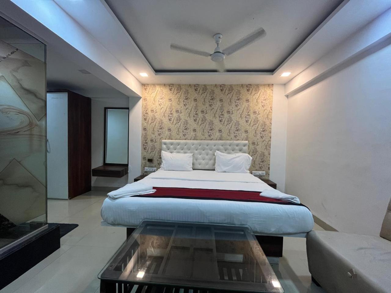 Arsh Executive Inn دايف المظهر الخارجي الصورة