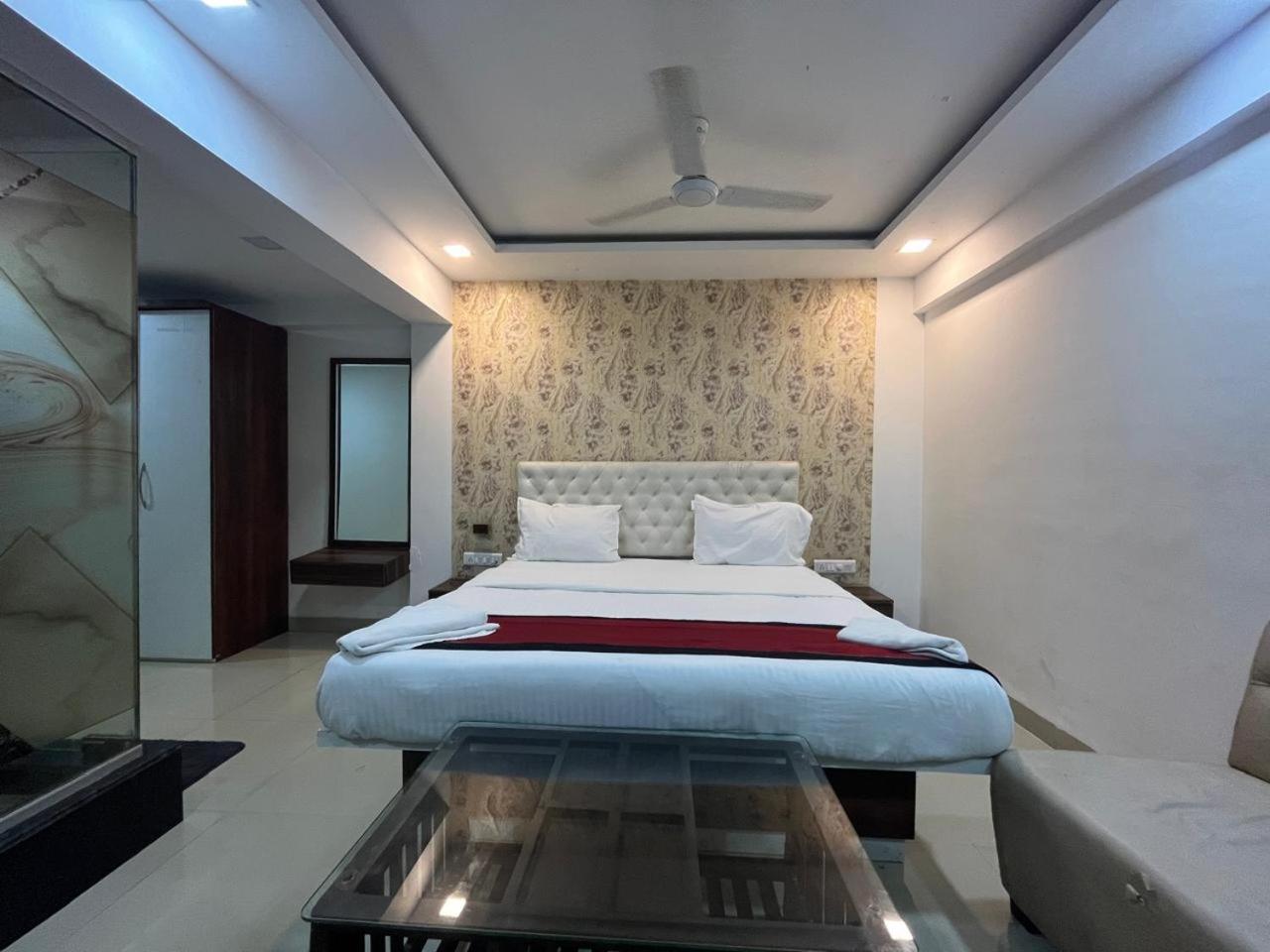 Arsh Executive Inn دايف المظهر الخارجي الصورة