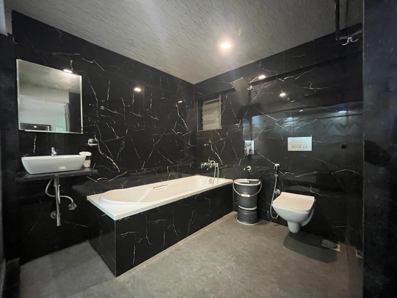 Arsh Executive Inn دايف المظهر الخارجي الصورة
