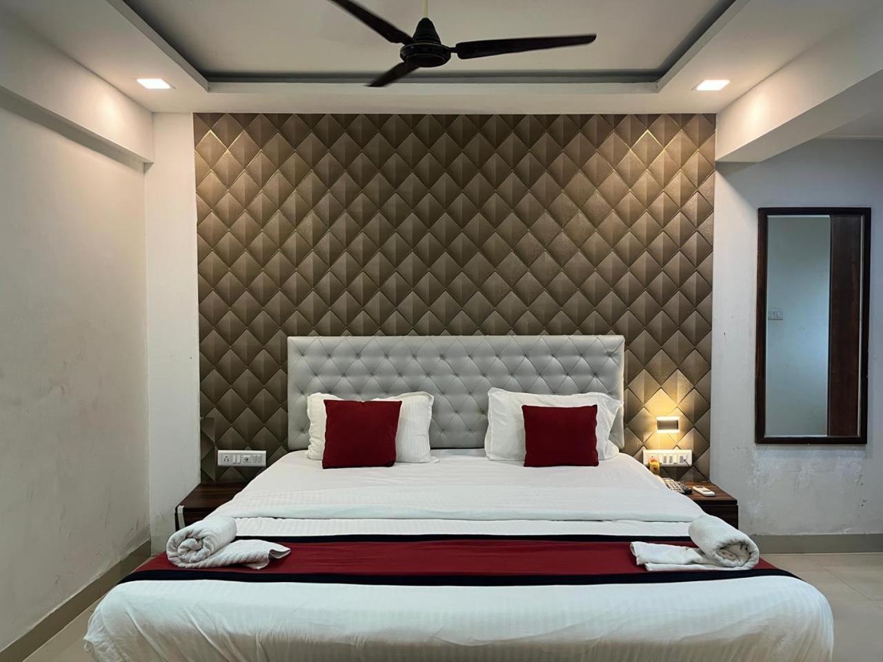Arsh Executive Inn دايف المظهر الخارجي الصورة