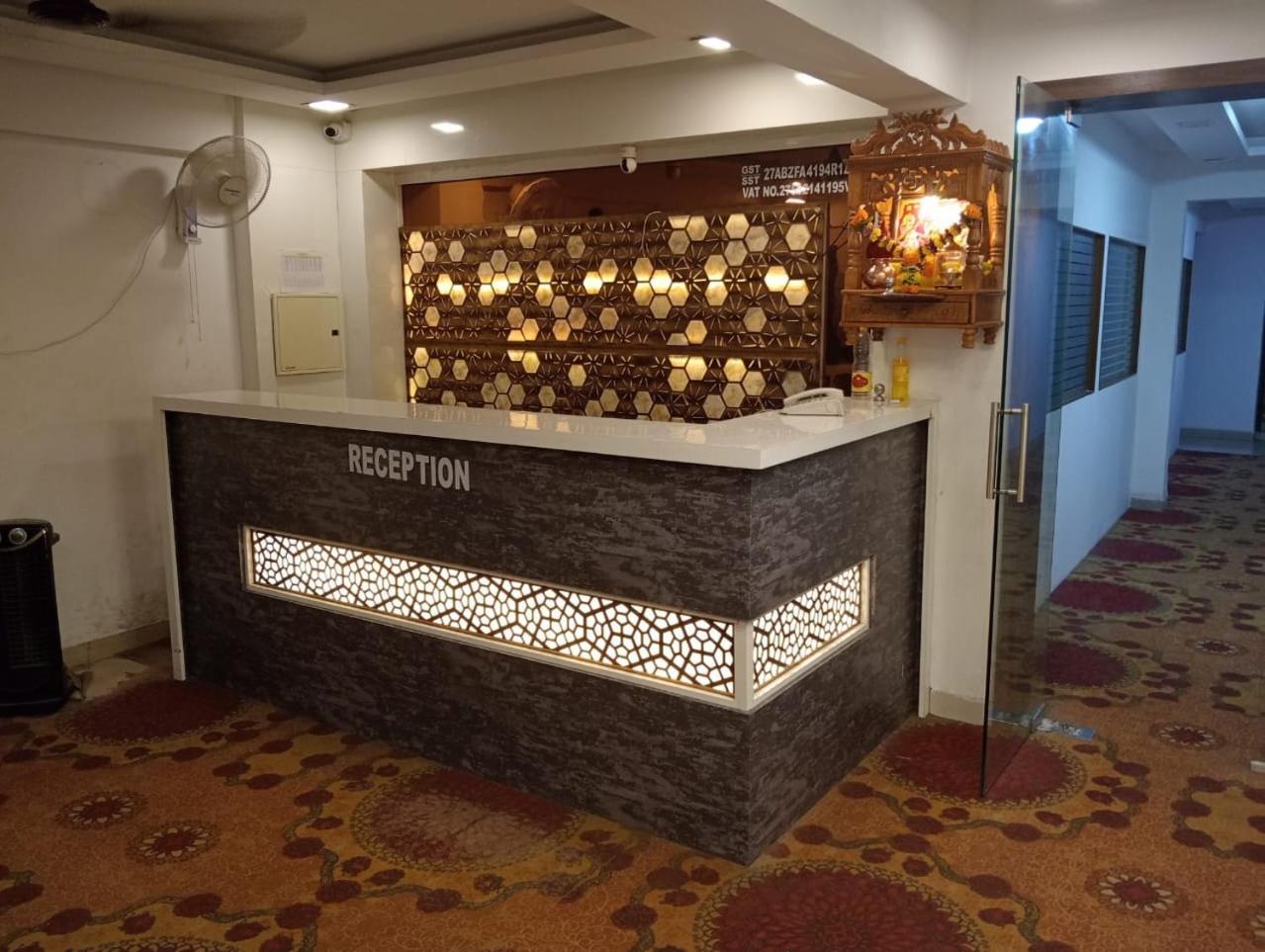 Arsh Executive Inn دايف المظهر الخارجي الصورة